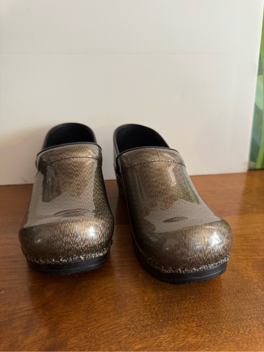 Sanita Shiny Bronze Metallic Clogs